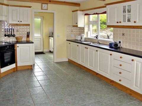 Lough Currane Cottage House in County Kerry