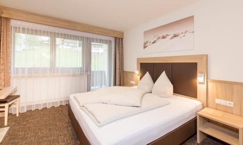 Gästehaus Emil Bed and Breakfast in Soelden