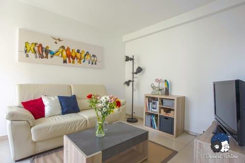 Spacious 2 bedroom near city centre - Dodo et Tartine Condo in Toulon