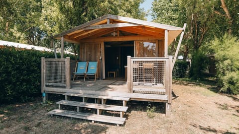 Camping La Prée Campground/ 
RV Resort in Nouvelle-Aquitaine