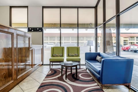 Lobby or reception, On site