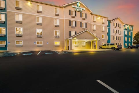 WoodSpring Suites | North Charleston Airport I-526 Hotel in North Charleston