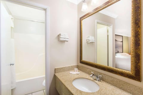 Bathroom, Photo of the whole room, On site