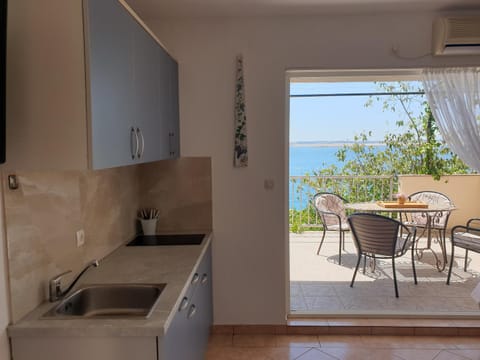 Apartments by the sea Starigrad Paklenica Apartamento in Zadar County