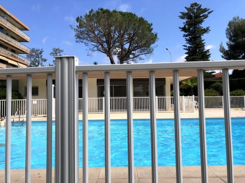 Havre de Paix en Méditerranée avec Piscine et Parking privé Apartment in Nice