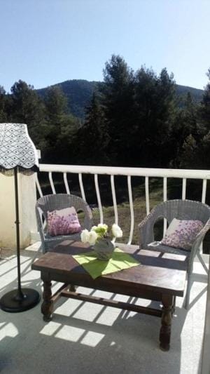 Gite Saint CLAIR - Escapade à Signes House in French Riviera