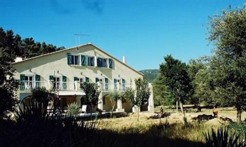 Gite Saint CLAIR - Escapade à Signes House in French Riviera