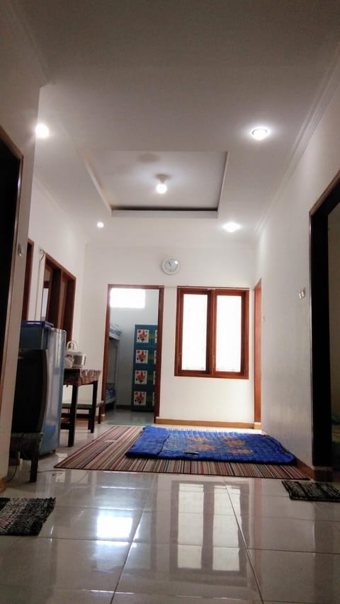 Jiddan Syariah RedPartner Gasthof in Lembang
