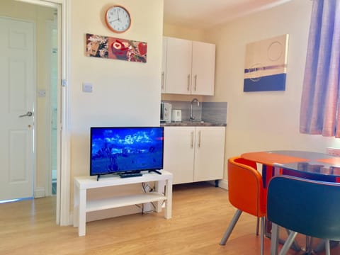 1 Bed Apartment,Recep,Kitchen,Bath Condominio in Ilford
