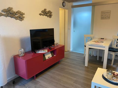 TV and multimedia, Dining area