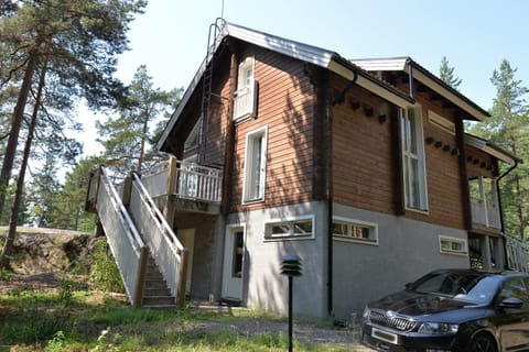 Mäntykallio Chalet in Uusimaa