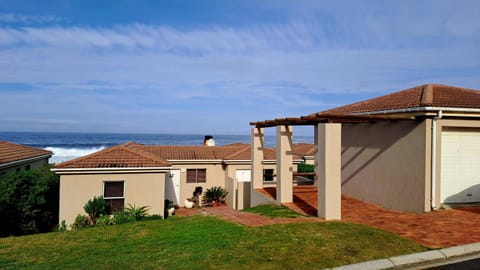 Property building, Facade/entrance, Sea view