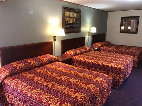 Budget Host Inn - Emporia Motel in Emporia
