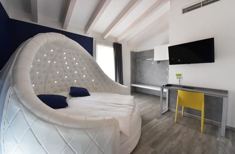 Primavera ApartmentSuites Apartment hotel in Riva del Garda
