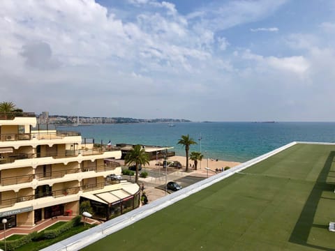 Le Fourneau beach Condo in Fréjus