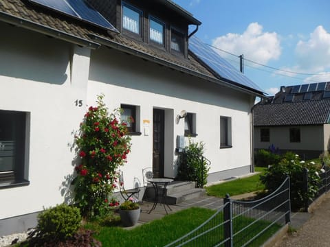 Property building, Facade/entrance, Garden