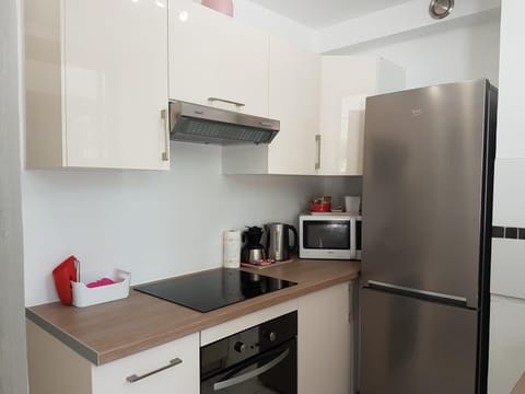 Coffee/tea facilities, Kitchen or kitchenette, dishwasher, minibar, pet friendly, stove, toaster