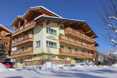 Facade/entrance, Winter