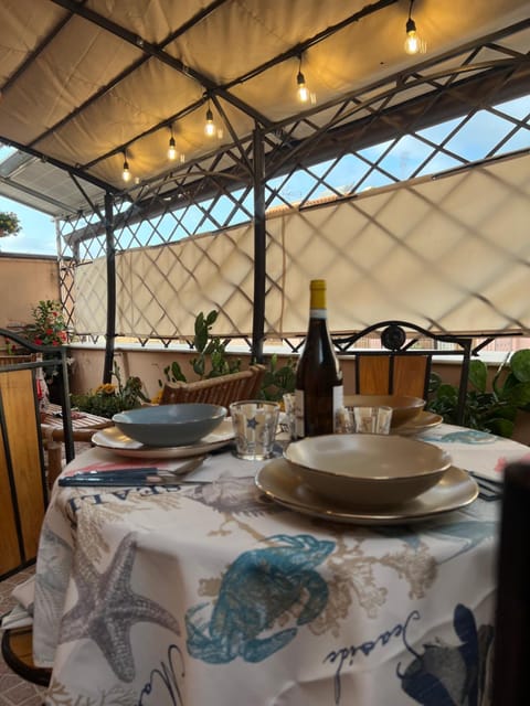 Balcony/Terrace, Dining area, Sunset