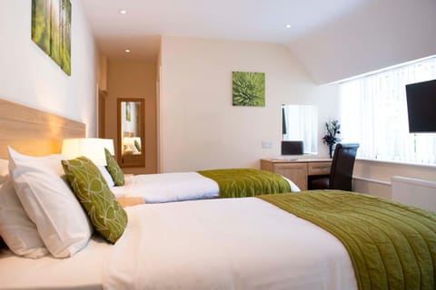 The Limes Country Lodge Hotel & Admiral Restaurant Hotel in Metropolitan Borough of Solihull