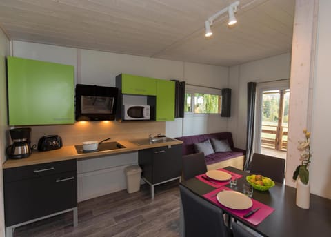 Camping les Auches Campground/
RV Resort in Provence-Alpes-Côte d'Azur