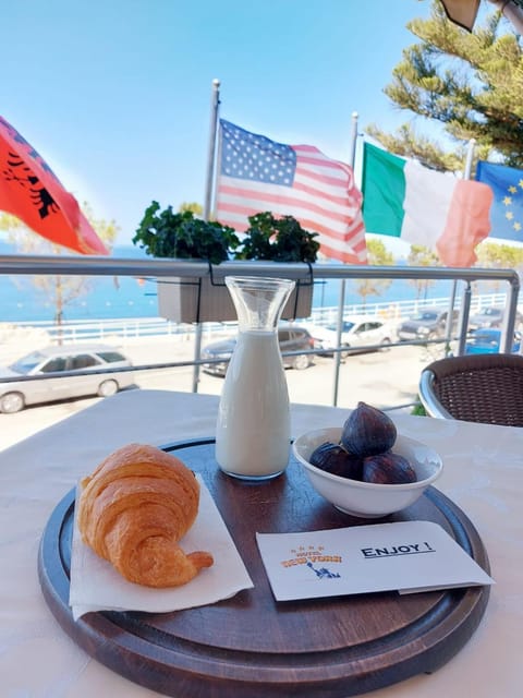 Balcony/Terrace, Breakfast