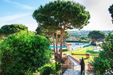 Garden view, Pool view, Swimming pool