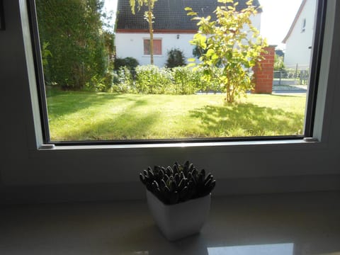 Bedroom, Garden view