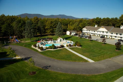 Golden Gables Inn Motel in North Conway