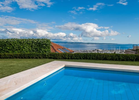 Pool view, Sea view, Swimming pool