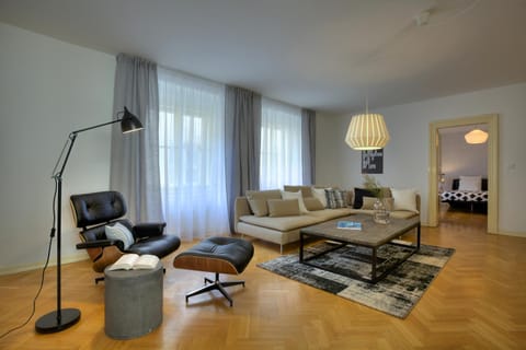 U Kapra Apartments Condominio in Prague