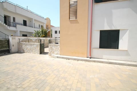 Auris Apartment in Baia Verde