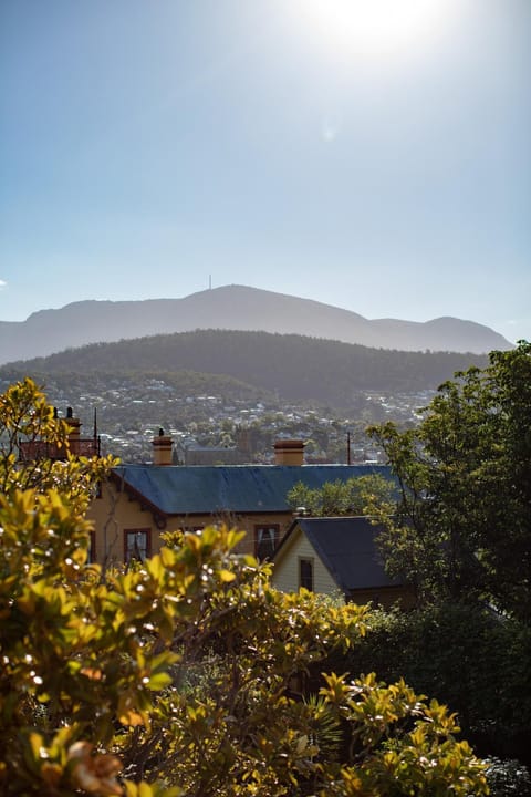 The Corinda Collection Nature lodge in Hobart