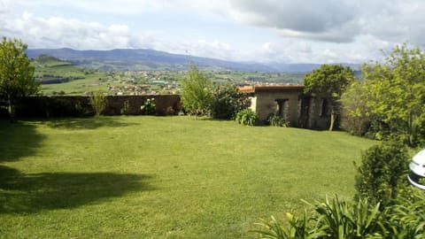 Garden, Mountain view