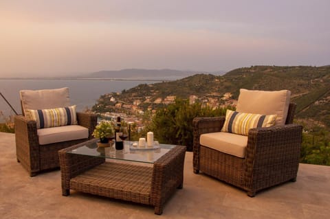 Garden, Balcony/Terrace, Mountain view, Sea view