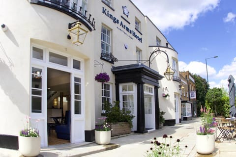 Property building, Facade/entrance