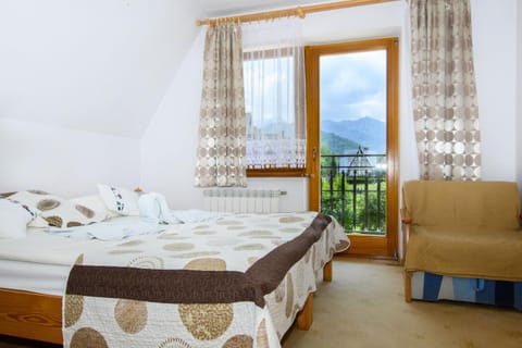 Bed, Photo of the whole room, Bedroom, Mountain view