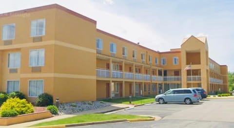 Property building, Day, Street view