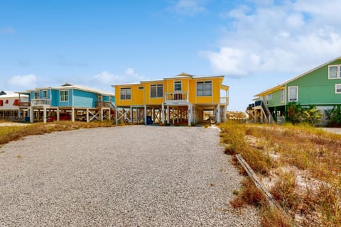 Rally Point House in West Beach