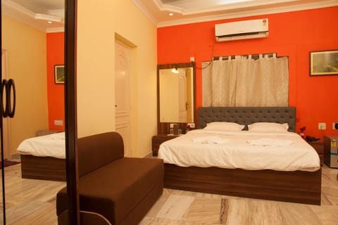 Om Sai Villa Guesthouse Bed and Breakfast in Kolkata