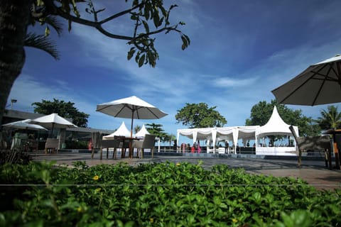 Pangeran Beach Hotel Hotel in Padang