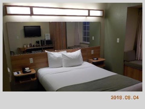 Microtel Inn & Suites by Wyndham Saraland Hotel in Saraland