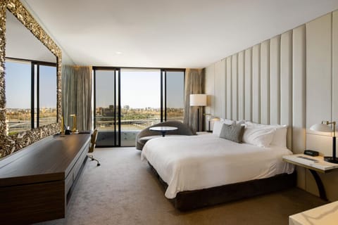 View (from property/room), Bedroom, City view, River view