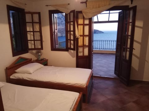 Bed, Photo of the whole room, Bedroom, Sea view