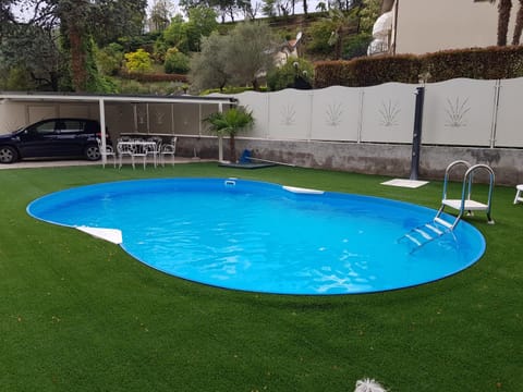 Garden, Swimming pool