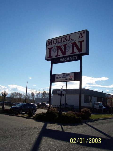 Model A Inn Motel in Cranbrook