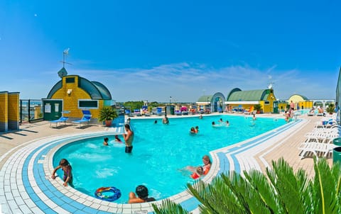 Day, Pool view, Swimming pool