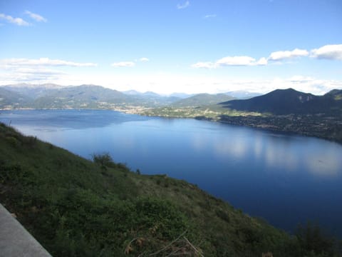 Day, Lake view, Mountain view