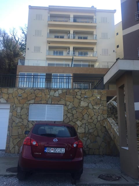 Apartment Galina Przno Condominio in Budva Municipality