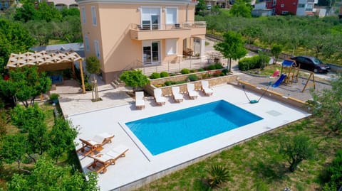 Day, Garden view, Swimming pool, Parking